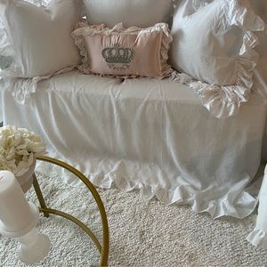 White Linen Ruffle Sofa Slipcover 200x300cm